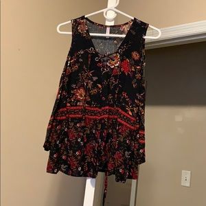 Floral cut out shoulder Blouse